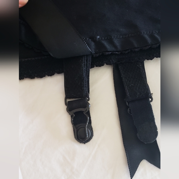 Vintage Vanity Fair "Double Tulip" Open Bottom Girdle - Picture 6 of 8